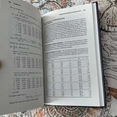Multivariate Statistical Methods in Quality Management Hardcover