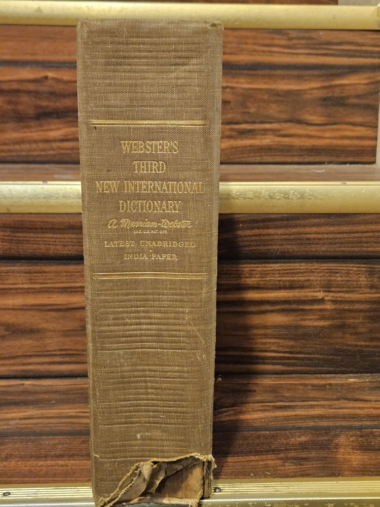 Vintage 1961 Webster’s Third New International Dictionary Unabridged Hardcover