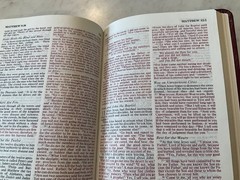 NIV Thinline Bible 1996 Burgundy Bonded Leather Color Maps 1984