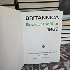 Britannica Book of the Year 1956-1986 Leather Hardcover Set 31 Volumes Excellent