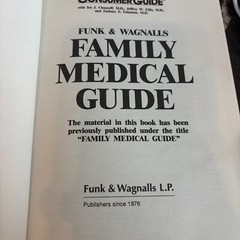Funk & Wagnalls Family Medical Guide 1990 Hardcover 574 Pages
