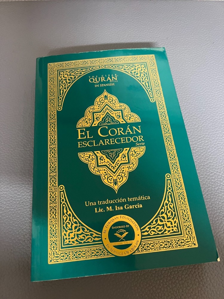 El Corán – Esclarecedor | Paperback Paperback – January 1, 2020 Spanish Edition