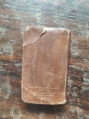 Vintage Small 5″ Self Pronouncing Winston Dictionary 1941 Abraham Lincoln front