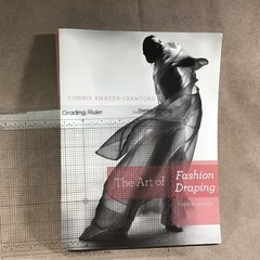 The Art Of Fashion Draping 2017 Fourth Edition Connie Amanden Crawford Excellent
