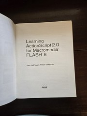 Learning ActionScript 2.0 For Macromedia FLASH 8 Textbook Paperback Used