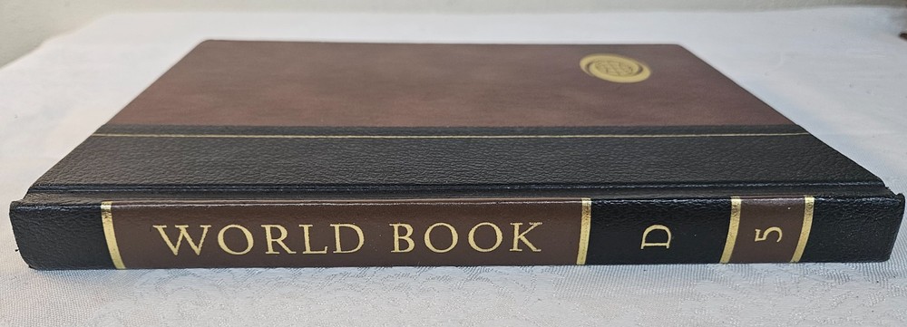 1974 The WORLD BOOK Encyclopedia Vol. 5 “D” Hardcover Book EXCELLENT
