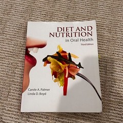 Diet and Nutrition in Oral Health (3rd Edition) – Paperback – GOOD