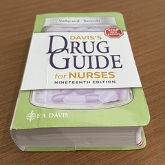 Daviss Drug Guide for Nurses – Paperback – Unused Access Code Included