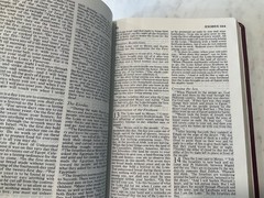 NIV Thinline Bible 1996 Burgundy Bonded Leather Color Maps 1984