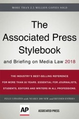 The Associated Press Stylebook 2018: and Briefing – 1541672380, paperback, Press