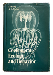 Coelenterate Ecology and Behavior b Hardcover by G. O. Mackie