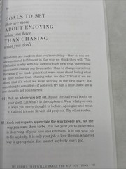 101 Essays That Will Change the Way You Think by Brianna Wiest (Paperback)