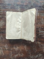 Vintage Small 5″ Self Pronouncing Winston Dictionary 1941 Abraham Lincoln front