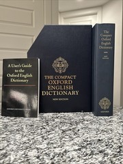 The Compact Oxford English Dictionary New Edition, Hardcover w/ Slipcase