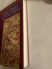 The Military Revolution: Military Innovation and… by Parker, Geoffrey Hardback