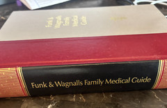 Funk & Wagnalls Family Medical Guide 1990 Hardcover 574 Pages
