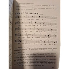 SKIP TO MY LOU GIRL SCOUTS OF THE USA 1958 PAPERBACK Catalog No. 20-199